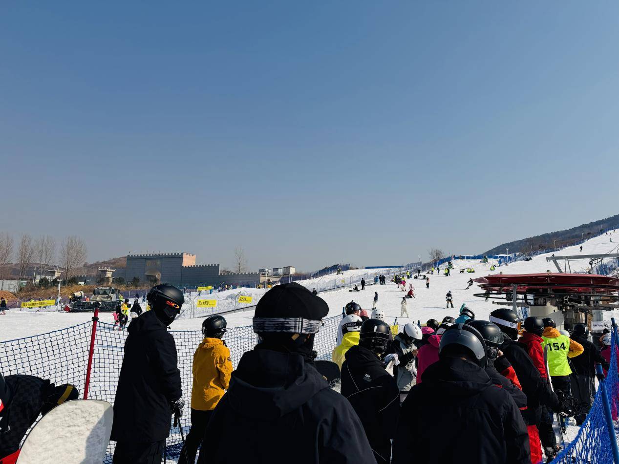 kaiyun开云·官方网站-特色“冰雪嘉年华”，冰上运动融合文化盛宴