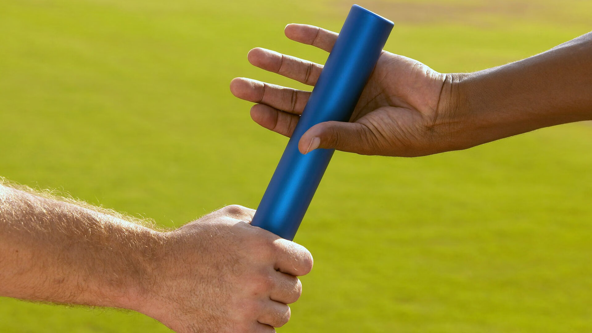 开云官方网站-城市马拉松配速员制度增强群众参与体验，马拉松比赛的配速员做什么工作